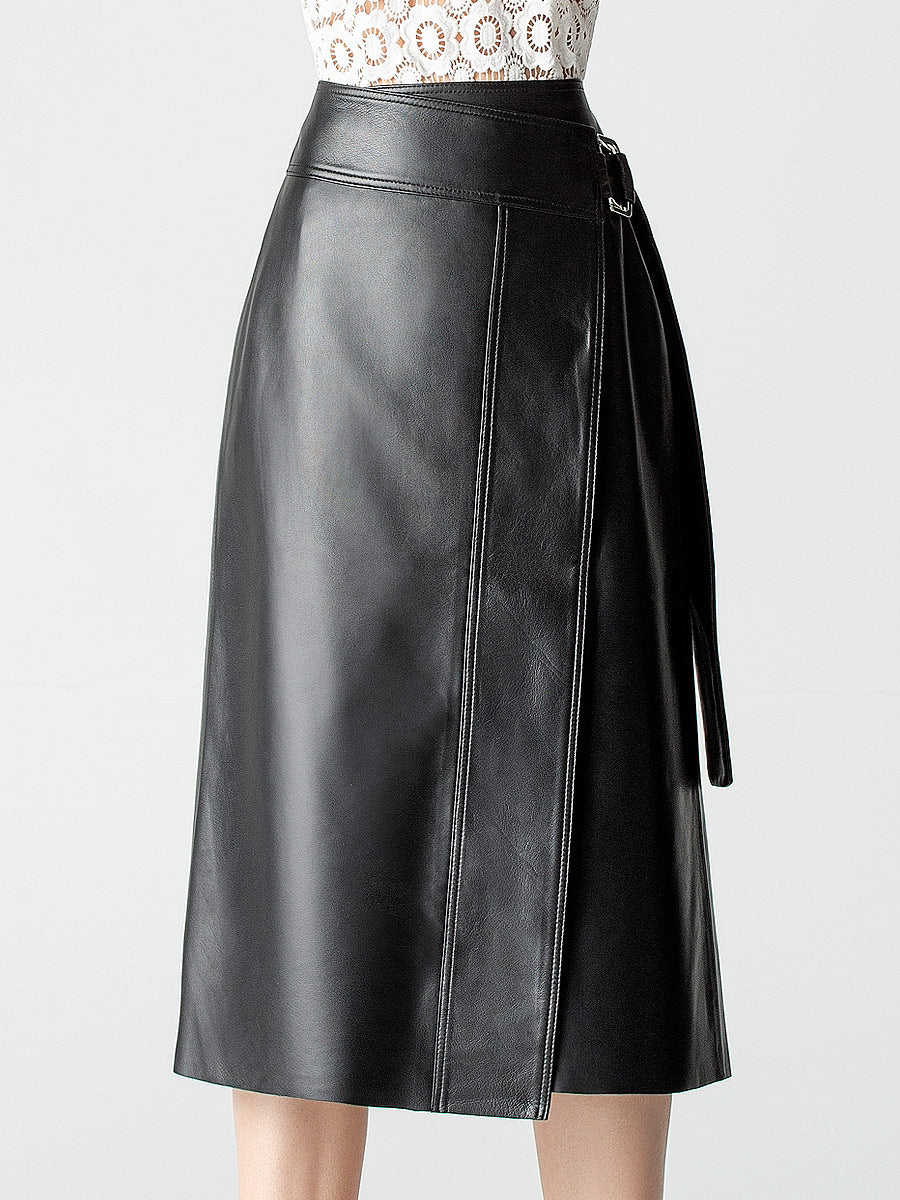 Черна кожена пола с прехлупване